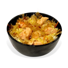 Udon noodles with salmon and Pekinese cabbage